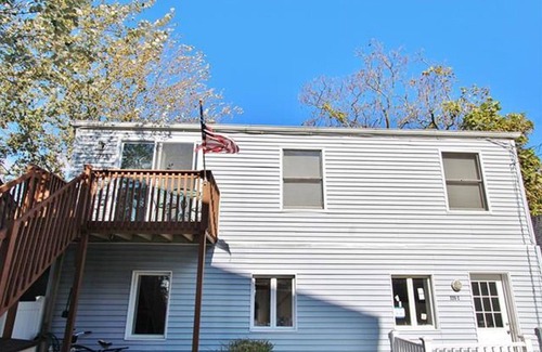 Beach Haven Condominio | Second Floor Oceanside 2 BR Condo in Beach Haven. Great Central Location!