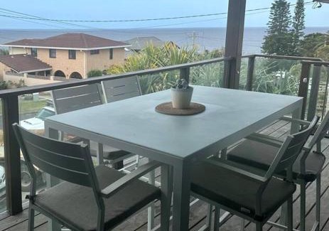 Bonny Hills Apartamento | Second Level on Honeysuckle
