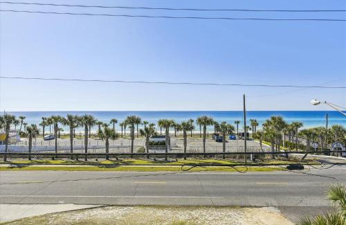 Bahama Beach Casa | Second Wind by Book That Condo