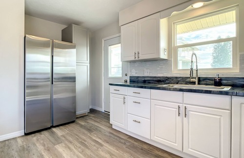 Bethune Beach Casa | Seconds to Beach & River / Manatee Manor / Watch the dolphins & manatees play! 6693E