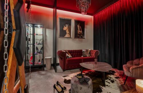 Praga Polnoc Apartamento | Secret BDSM - Stylowy i klimatyczny apartament dla dorosłych, klimatyzacja, parking podziemny, pełne wyposażenie