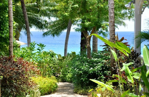 Derricks Condominio | Secret Cove 4 in St James by Personal Villas - Surrounded by the Natural Beauty