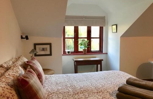 Alphington Casa | Secret Garden Cottage