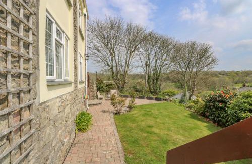 Mithian Casa | Secret Garden