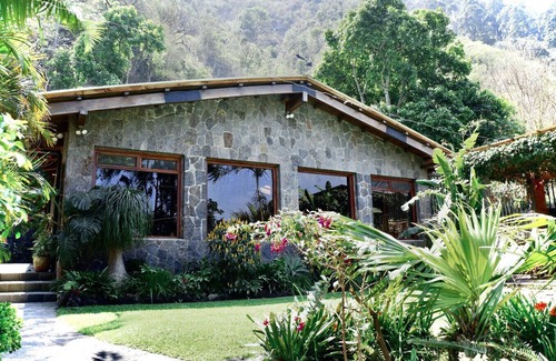 San Lucas Toliman Casa | Secret Gardens Room 1
