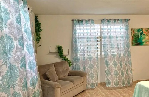 Hato Abajo Apartamento | Secret gem hidden in the center of Arecibo minutes away from adventure!