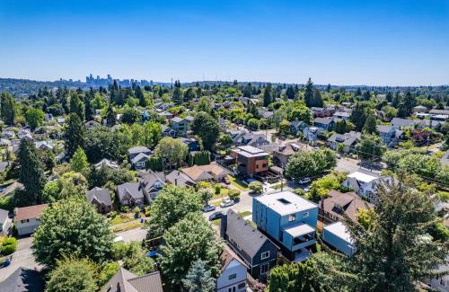 Wallingford Apartamento | Secret Hideaway - New Custom Built Home
