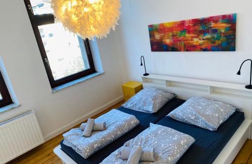 Hochfeld Apartamento | SECRET HIDEAWAYS Design Apartment ARTstudio 5 nahe City l Messe l Hbf