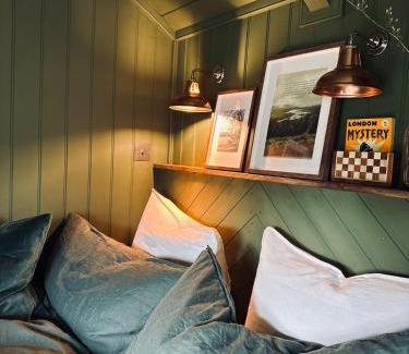 Woodbridge Otro | Secret Paddock Shepherds Hut
