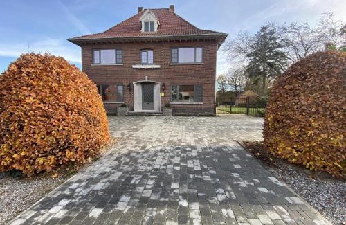 Grote-Brogel Casa | Secretarishuis