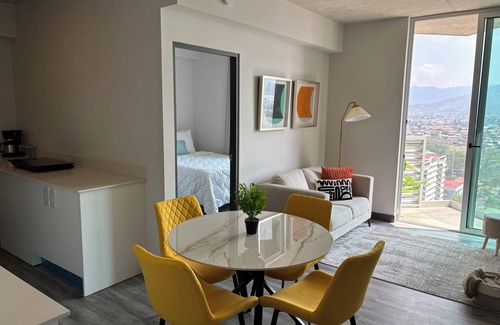 San Miguel Apartamento | Secrt Sabana - Lux 2-bedroom apartment in San José with great view and location