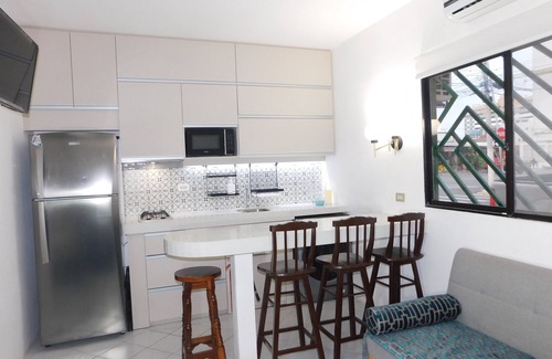 Salinas Apartamento | Sector Yacht Club Salinas, suit estudio céntrico 3 cuadras de la playa Malecón