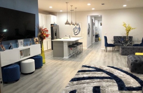 Northside Casa | Secure and Charming 3-bedroom house with AC, WiFi near Jacksonville airport