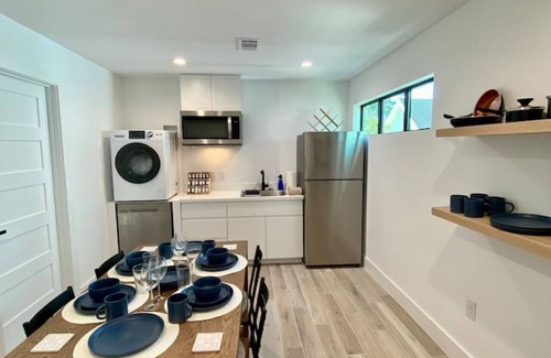 Houston Casa | Secure Cozy Tiny Home Central Houston