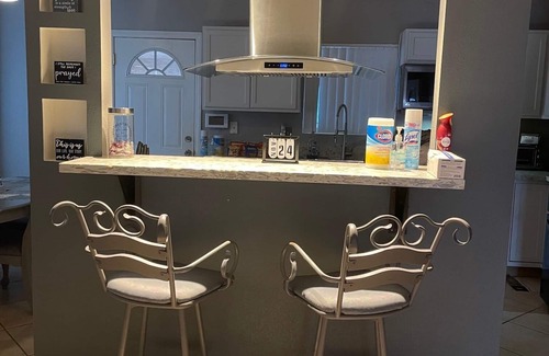 North Las Vegas Casa | SECURE FAMILY HOME/ VACATION/ WORK SPACE ECT.