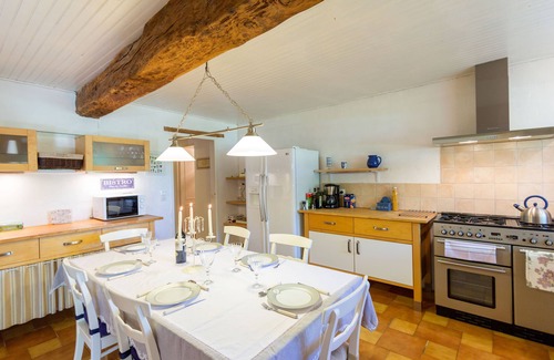 Bourgougnague Casa | Secure gated and fenced pool, quiet rural location, Air Con. Near historic towns