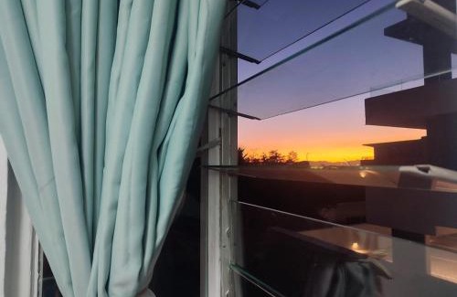 Green Point Apartamento | Secure, quiet, studio retreat in Green Point