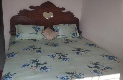 Dhaka Apartamento | Secured Family Studio Apartment-near Airport,AC,Fridge,WiFi,Stove
