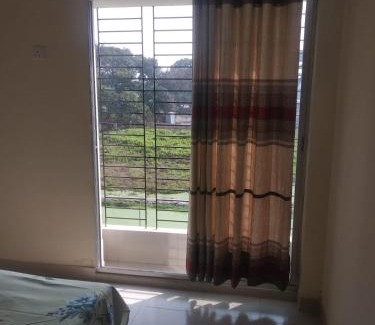 Dhaka Apartamento | Secured Family Studio Apartment-near Airport,AC,Fridge,WiFi,Stove