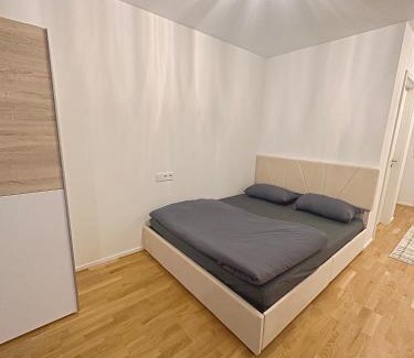 Europaviertel Apartamento | Seductive 1-Room Apt, Centre of Stuttgart