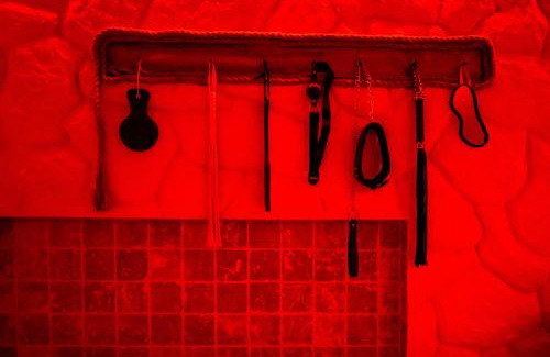 Sector 4 Apartamento | Seductive refuge Red rooms Bucharest