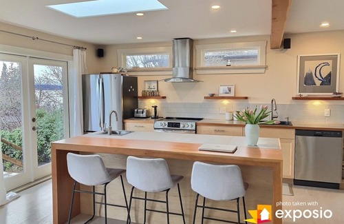 Union Bay Casa | See by the Sea: Enchanting Home by the Ocean.