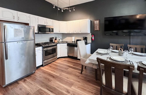 Union City Apartamento | ¡Vea Nueva York ahora duerma 21 personas!