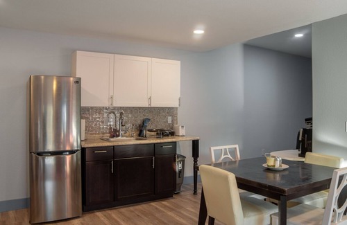 Coal Creek Canyon Condominio | HERMOSO lugar de nueva construcción al noroeste de Golden; estacionamiento