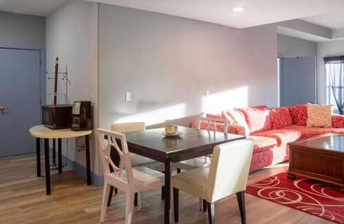 Coal Creek Canyon Condominio | HERMOSO lugar de nueva construcción al noroeste de Golden; estacionamiento