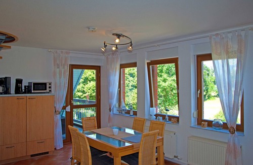 Neuensien Apartamento | Seeblick UND Balkon - Ruhige Lage - Mönchgut 5