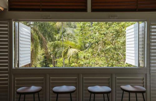Bayview Heights Casa | Seednest A-frame Treehouse Forest View&Game Room