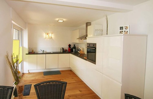 Konstanz-Paradies Apartamento | Top equipado apartamento de planta baja con vista al lago y un gran balcón