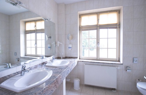 Großraschen Hotel | Seehotel Grossraeschen