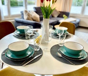 Lembruch Apartamento | Seeliebe, 300 Meter zum Wasser, mit Terrasse und Garten