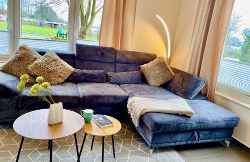 Lembruch Apartamento | Seeliebe, 300 Meter zum Wasser, mit Terrasse und Garten