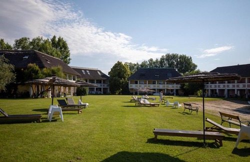 Weiden am See Apartamento | Seepark Weiden - Baumhof