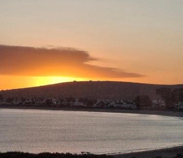 Britannia Bay Apartamento | SeeSkattie