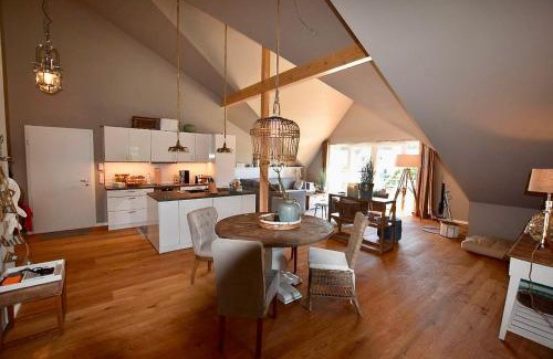 Hohwacht Apartamento | Seesucht-Hohwacht - Grosse Ferienwohnung im Beachhouse-Stil, 2 Balkone, 2 SZ und nur 300m zum Strand