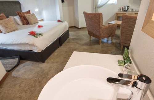 Phalaborwa Cabina | Sefapane Lodges and Safaris