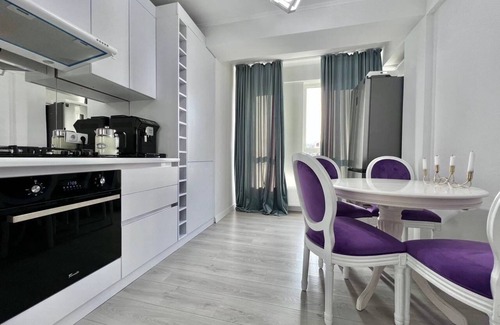 Chisinau Condominio | Sehr Schöne Wohnung in Chişinău. Top Aussicht + Modern