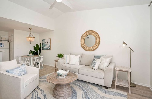 Ocean Side Village Condominio | Seize the Rays · Luxury Beachside Condo · Half Mile from Beach
