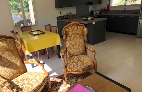 Saint-Leon-sur-Vezere Casa | Séjour Lotus Dordogne Buddhist centers within walking distance