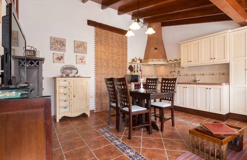 San Cristobal de La Laguna Cabaña | Casa rural para 4 dentro de un complejo con jardín y piscina