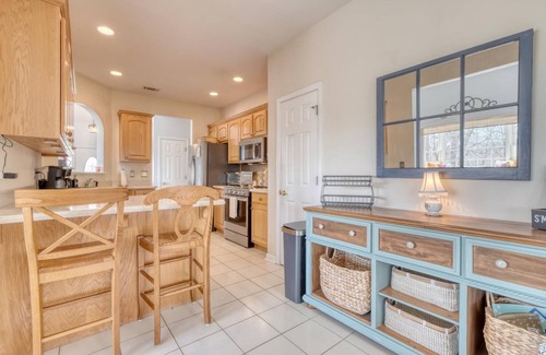 Dahlonega Cabaña | Selah - 12 min Dahlonega, Pool Table, Record Player, 5 Acres with Trails