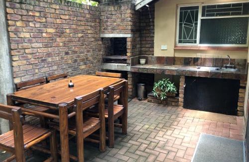 Malelane Cama Y Desayuno | Selati 103 Guest Cottages