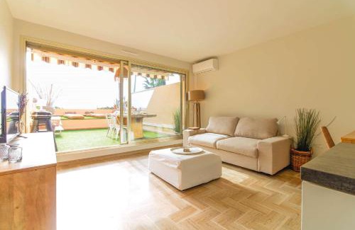 Le Lavandou Apartamento | SELECT'soHOME - Magnifique studio au cœur du Lavandou pour 3 personnes avec vue mer ! - DREAM BEACH