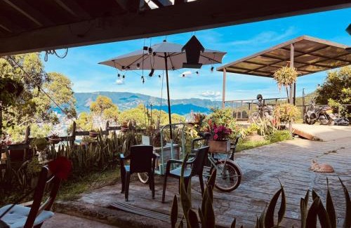 Medellin Cama Y Desayuno | SELENE Hostal Coworking Café