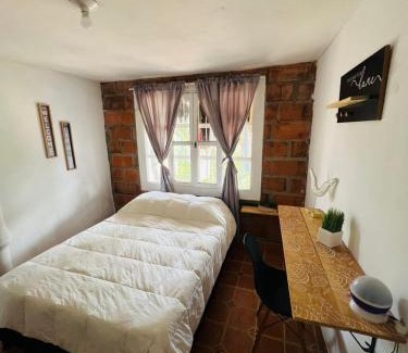 Medellin Cama Y Desayuno | SELENE Hostal Coworking Café