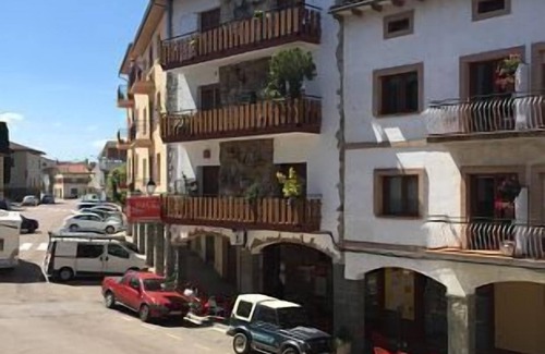 Santa Maria de Corco Cabaña | Casa rural (alquiler íntegro) L'esquirol de L'esquirol para 5 personas