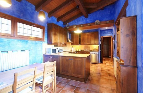 Font-Rubi Cabaña | Casa rural íntegra 14 -16 pax. Acogedora, ideal para relax familiar y grupos.